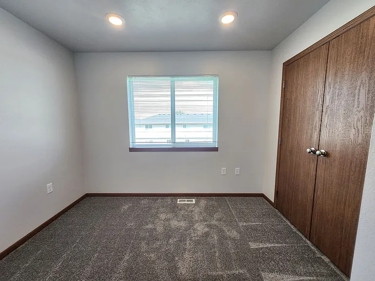 Sundance Ridge / Radiant Place — Photo 10