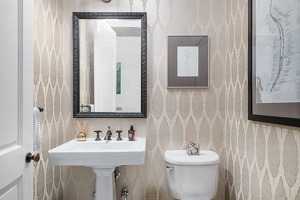 Sold by Compass | media 24