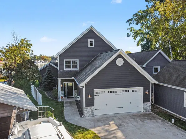 51244 N Shore Dr, Elkhart, IN 46514
