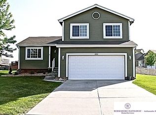 6544 N 149th St, Omaha, NE 68116