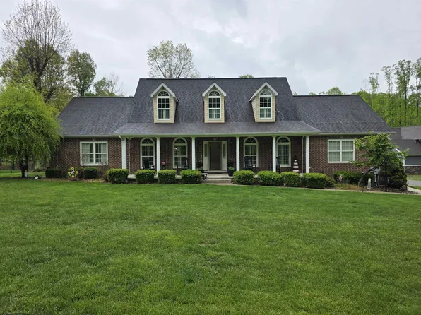 264 Riverdale Dr, Shinnston, WV 26431