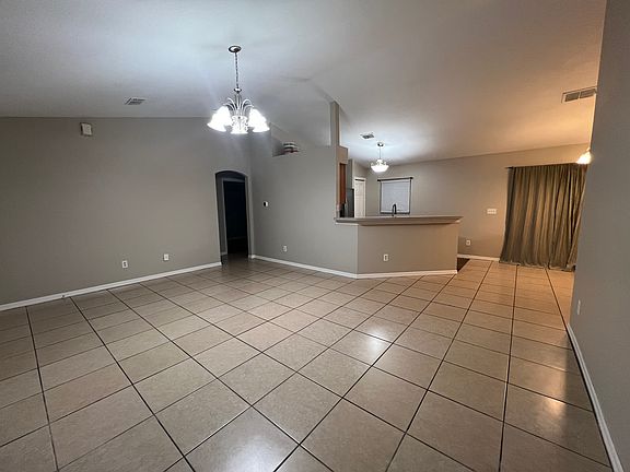 5th image of 13075 SE 102nd Ct