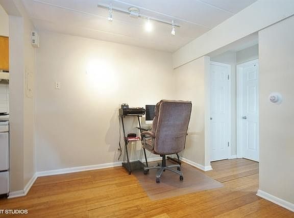 5th image of 1505 Brown St #2