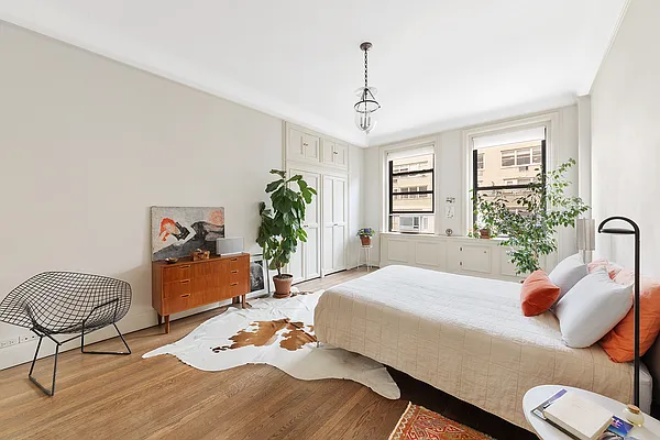 Sold by Compass | media 22