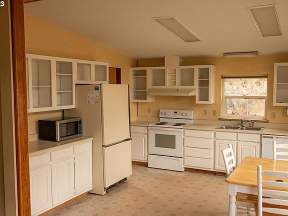 4th image of 74234 Lower Imnaha River Rd