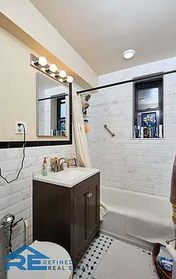 Sold by Redefined Real Estate | media 17