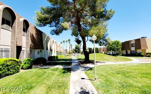 3rd image of 3453 Monte Carlo Dr