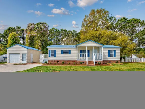305 Opal Ave., Little River, SC 29566