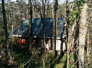 389 Cherokee Rd, Toccoa, GA 30577