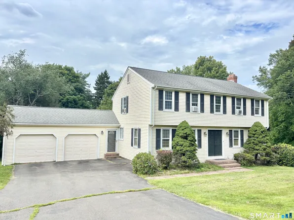 27 Wyneding Hill Road, Manchester, CT 06040