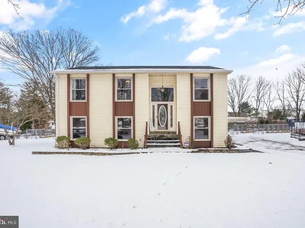 7225 Marr Dr, Warrenton, VA 20187