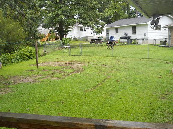 4th image of 118 Southgate Dr