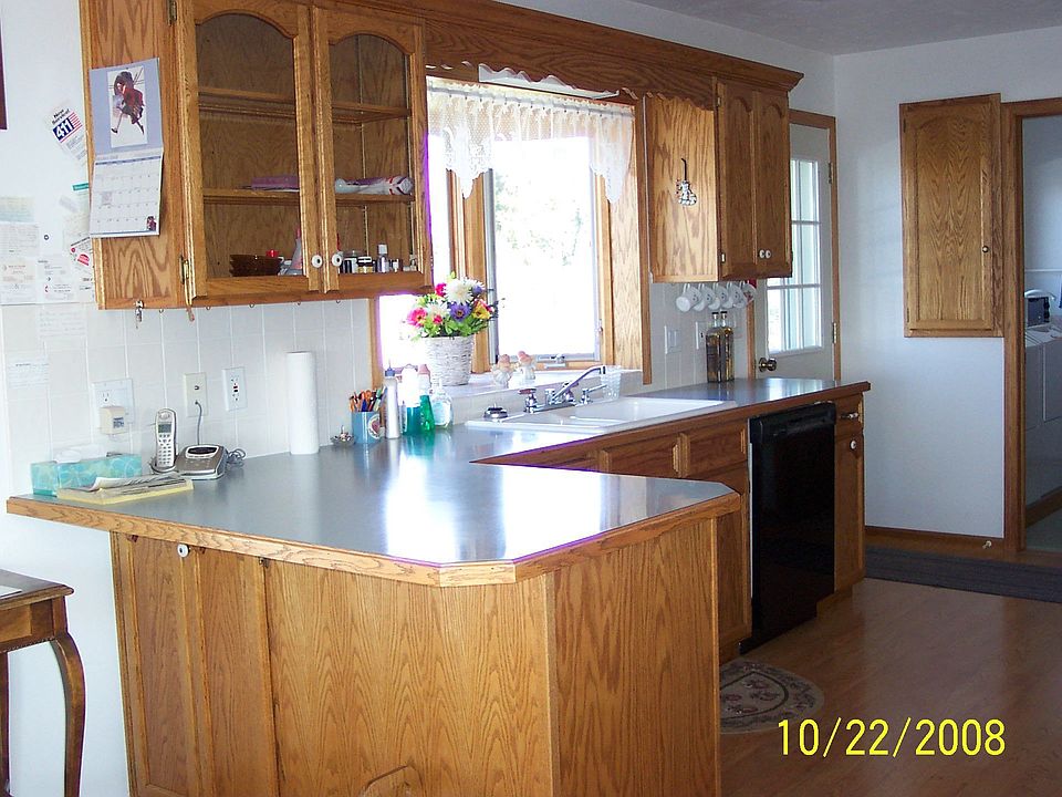 Custom Oak cabinets in Kitchen