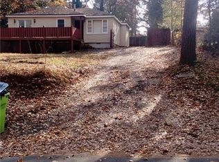 6113 Blackhawk Trl SE, Mableton, GA 30126