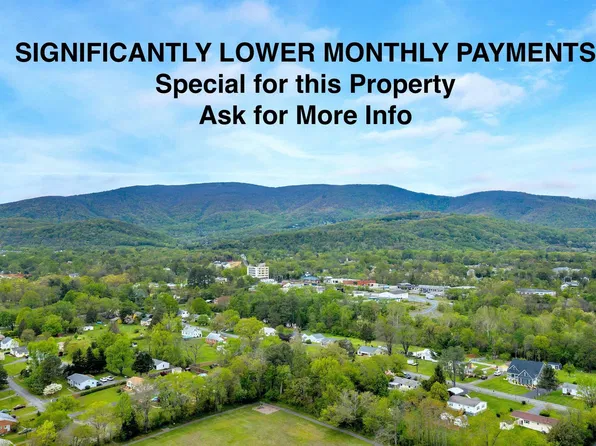 949 Glenwood Station Ln Unit 202, Charlottesville, VA 22901