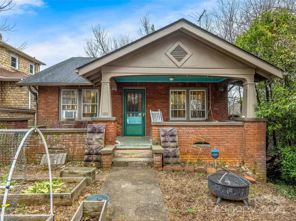 152 Sulphur Springs Rd, Asheville, NC 28806