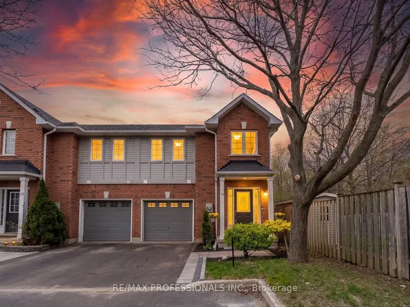 1745 Creek Way #14, Burlington, ON L7L 7E1