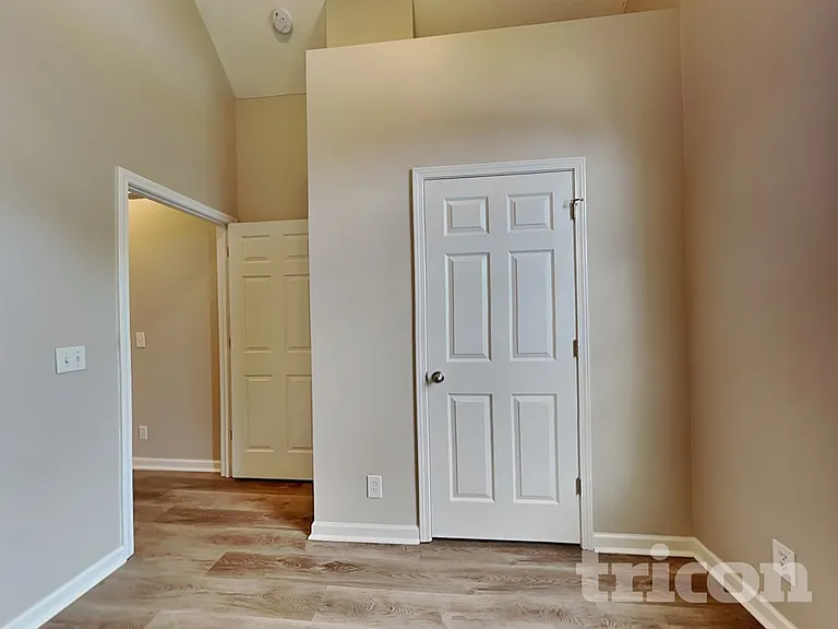 119 Cherokee Dr — Photo 14
