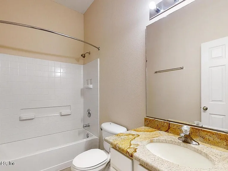 5881 Moonstone Ct — Photo 4