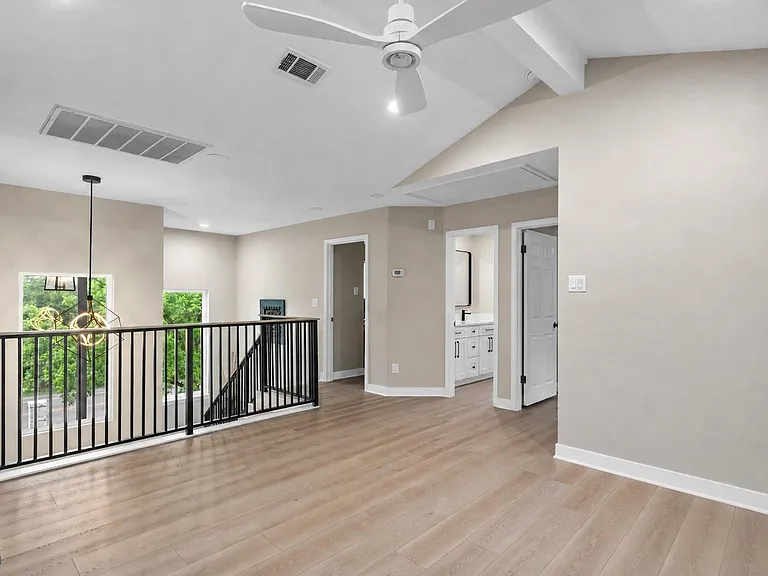 307 Hurst Creek Rd — Photo 22