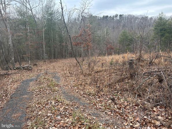 2582 Delancy Rd, Big Cove Tannery, PA 17212
