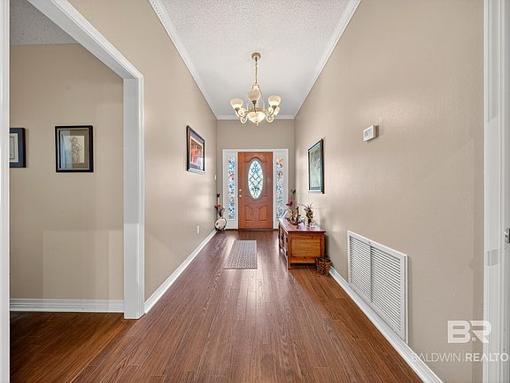 5th image of 7013 Wedgewood Ct
