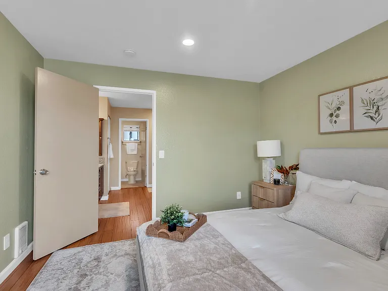 29583 Vanderbilt St #310 — Photo 13