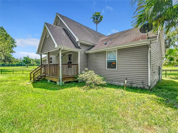 15435 NW 112th Place Rd, Morriston, FL 32668