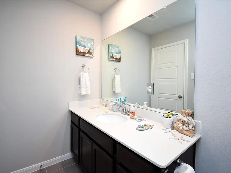 4218 Rocky Plains Ln — Photo 32