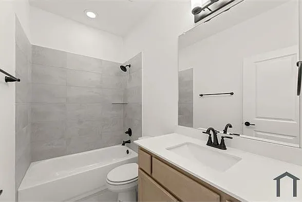 1210 Redcoat Dr — Photo 13