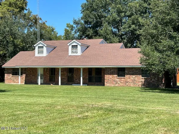 168 Twin Oaks Rd, Vidalia, LA 71373