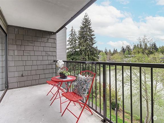 2nd image of 6702 139th Ave NE APT 757