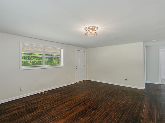 3rd image of 8624 Walnut Springs Ln