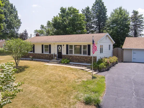 67141 68th Ave, Watervliet, MI 49098