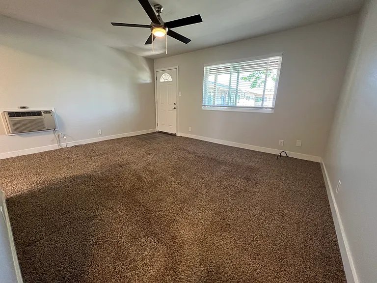 Mosaic Apartments — Photo 10