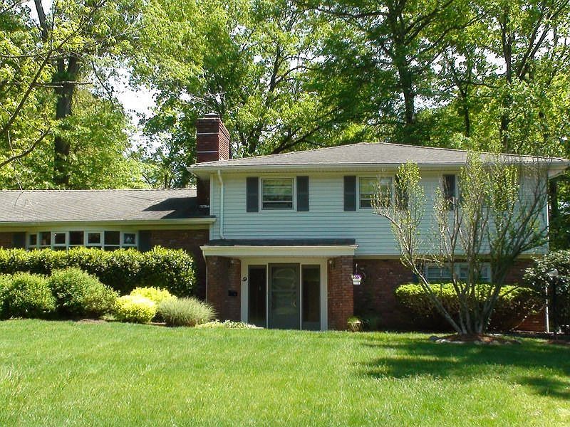 Welcome to 9 Westgate Rd in Livingston