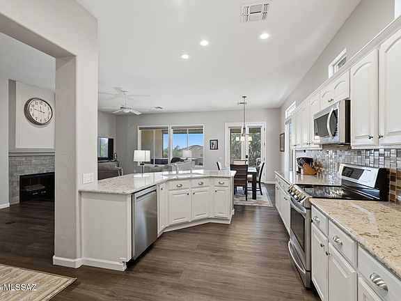 3rd image of 5231 W Winding Desert Dr
