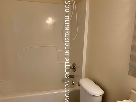 4th image of 15031 331 Business Unit 121