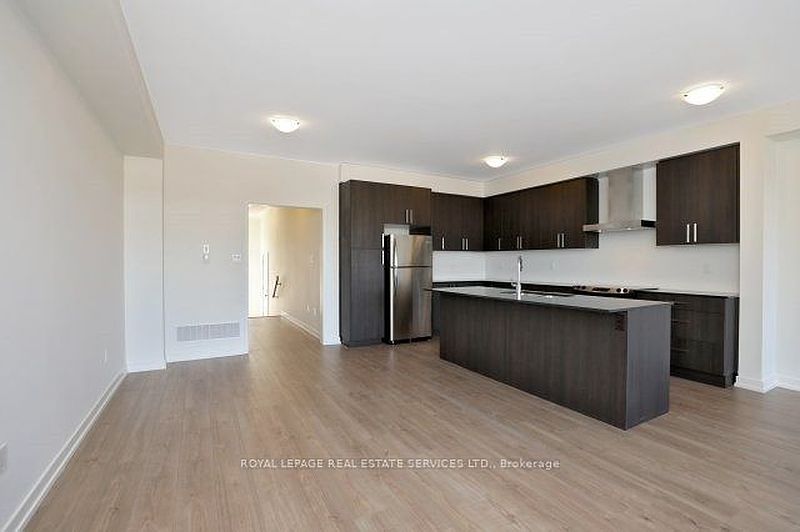 Oakville Townhouse for rent - 4 Bedrooms — photo 4