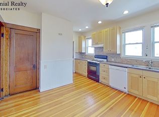 430 Watertown St #2, Newton, MA 02458