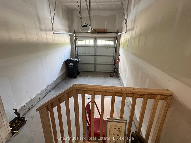 82 Kari Cres — Photo 20