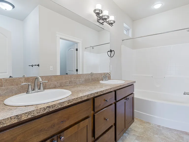 1015 White Birch Ave — Photo 30