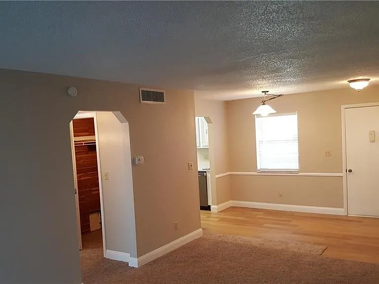 2103 Cordova Grn #2103 — Photo 3