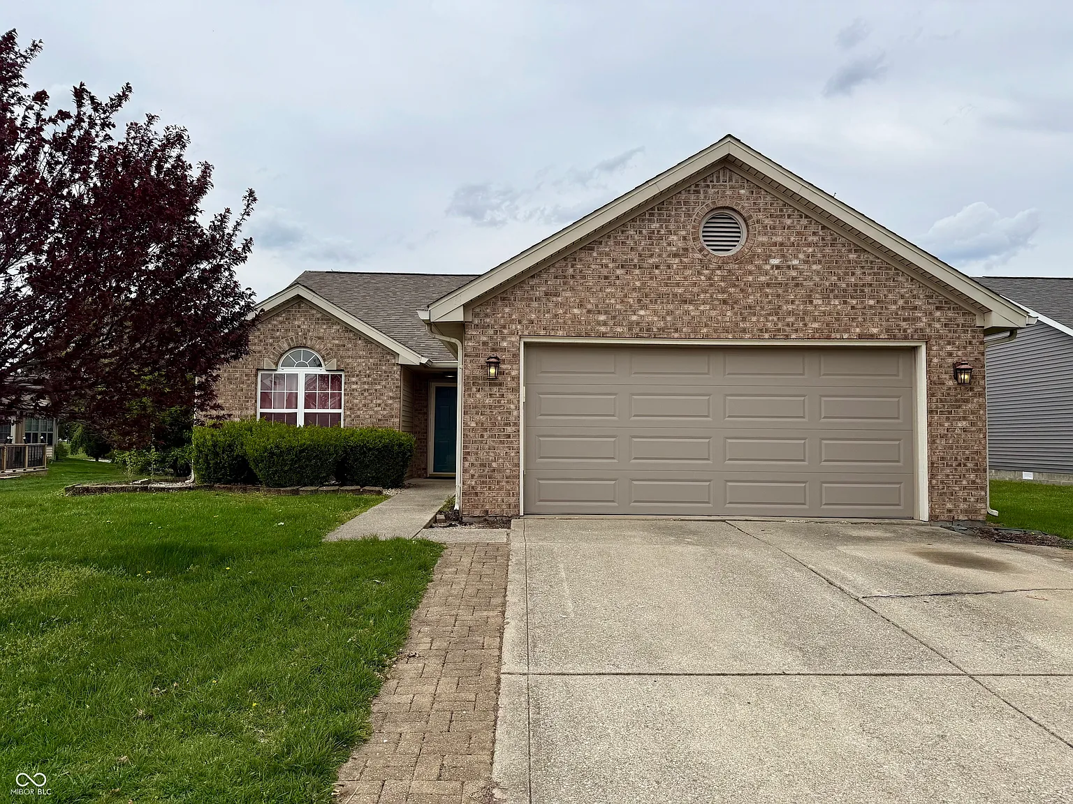1232 Cypress Dr photo 1