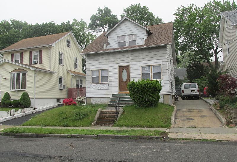 1st image of 264 Fitzpatrick St