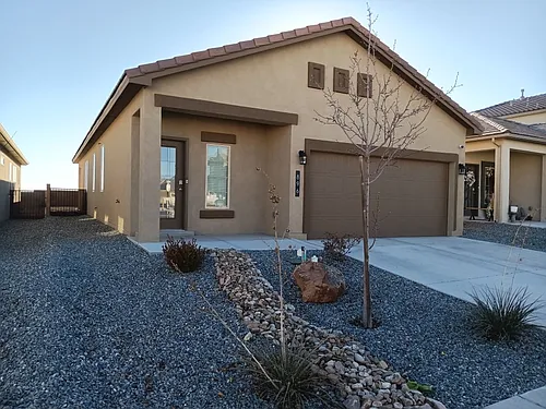 896 Tazanita Loop SE Photo 1