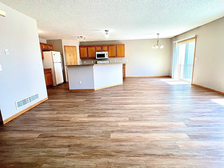 9010 Marsh Run St — Photo 19