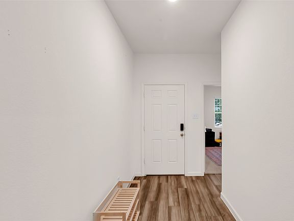 4th image of 4929 Knob Dr