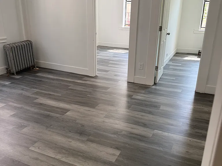 3942 Barnes Ave #2R — Photo 4