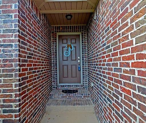 3rd image of 1904 Quinlan Ave